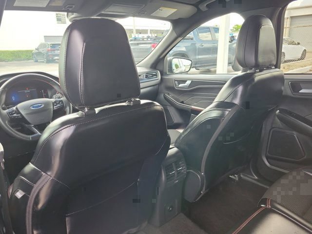 Used 2025 Ford Escape ST-Line FWD image 12