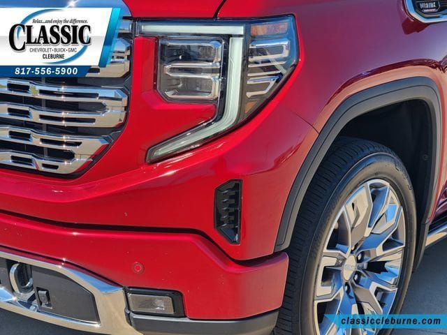 Used 2024 GMC Sierra 1500 Denali w/ Denali Reserve Package AWD/4WD image 11