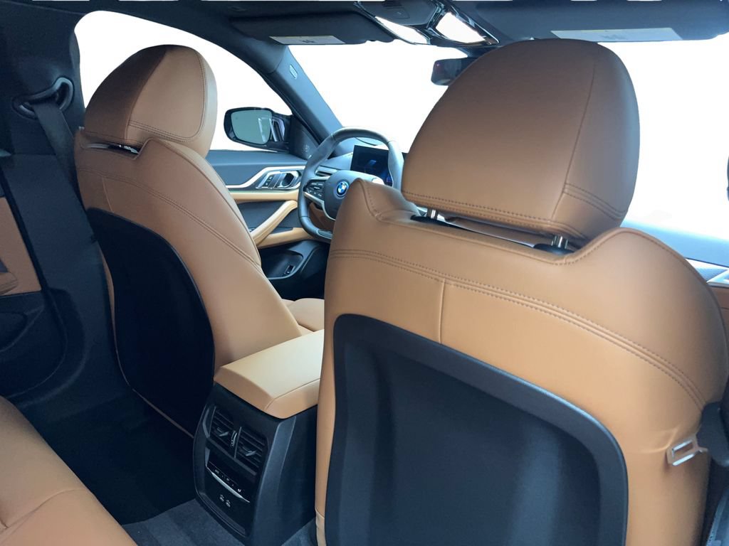 Used 2025 BMW i4 eDrive40 w/ Premium Package RWD image 43