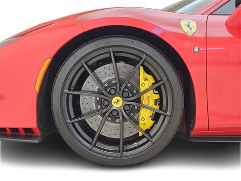 Used 2020 Ferrari F8 Tributo image 13