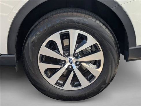 Used 2021 Subaru Outback Premium w/ Popular Package #1 AWD/4WD image 25