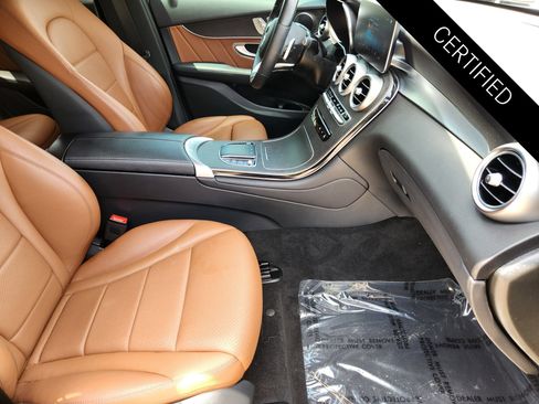 Used 2022 Mercedes-Benz GLC 300 image 3