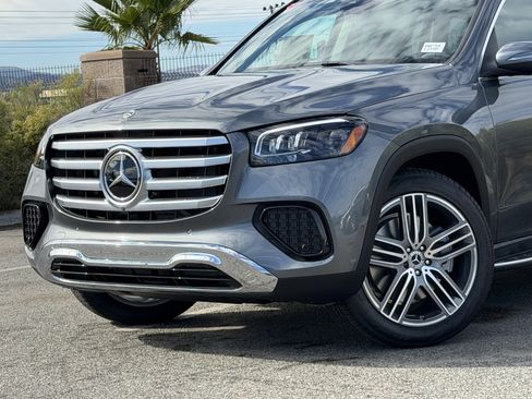 New 2026 Mercedes-Benz GLS 450 4MATIC image 3