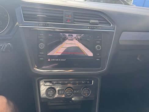 Used 2018 Volkswagen Tiguan SE image 6