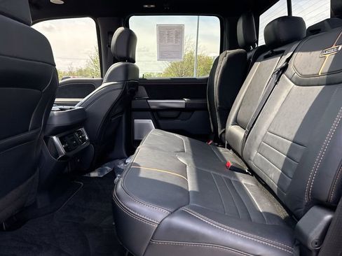Used 2024 Ford F250 Platinum image 24