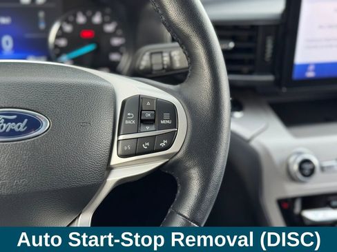 Used 2023 Ford Explorer XLT w/ Equipment Group 202A image 13