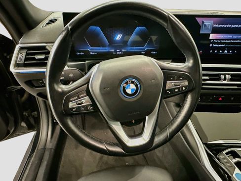 Used 2024 BMW i4 xDrive40i AWD/4WD image 18