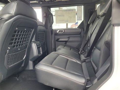 New 2025 Ford Bronco Badlands w/ Sasquatch Package image 5