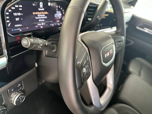 Used 2025 GMC Sierra 1500 SLT RWD image 19