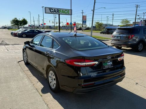 Used 2019 Ford Fusion S FWD image 8