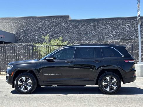 Used 2025 Jeep Grand Cherokee Limited 4xe w/ Trailer Tow Package AWD/4WD image 5