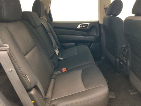 Used 2020 Nissan Pathfinder S AWD/4WD image 19