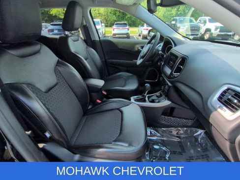 Used 2021 Jeep Compass Latitude AWD/4WD image 28