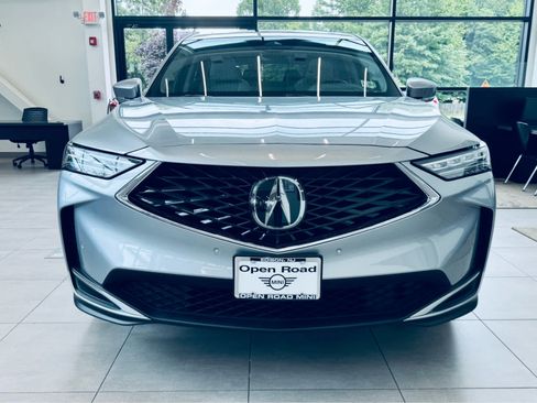 Used 2025 Acura MDX SH-AWD w/ Technology Package image 3