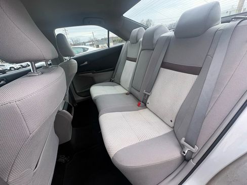 Used 2012 Toyota Camry L image 10