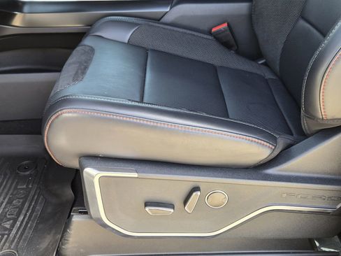 Used 2025 Ford F150 Raptor AWD/4WD image 26