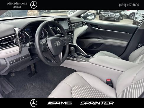 Used 2023 Toyota Camry SE FWD image 8