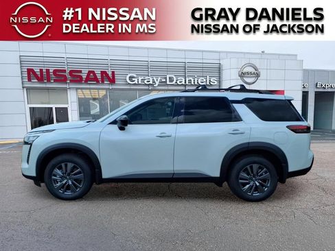 New 2026 Nissan Pathfinder SV w/ Cargo Package FWD image 4