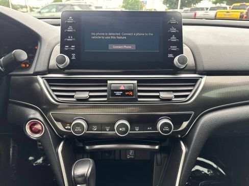 Used 2018 Honda Accord Sport image 21