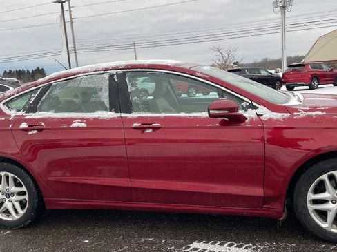 Used 2016 Ford Fusion SE w/ Equipment Group 202A FWD image 10