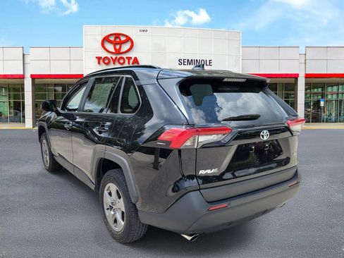 Used 2024 Toyota RAV4 XLE FWD image 4
