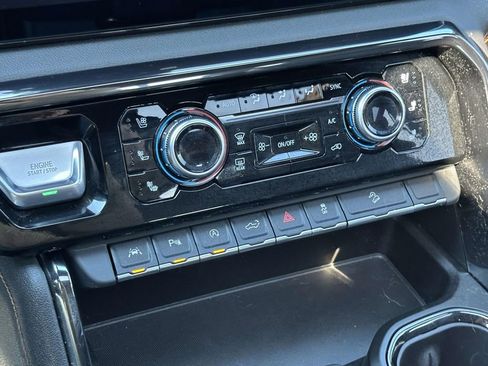 Certified 2023 GMC Sierra 1500 AT4 w/ AT4 Premium Package image 34