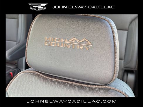 Used 2024 Chevrolet Tahoe High Country AWD/4WD image 15