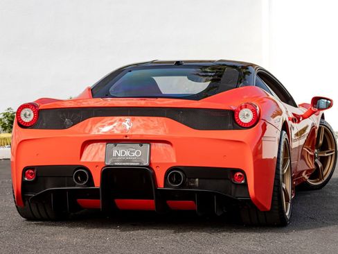 Used 2015 Ferrari 458 Speciale Coupe RWD image 6