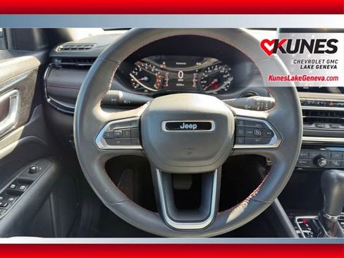 Used 2023 Jeep Compass Trailhawk image 30