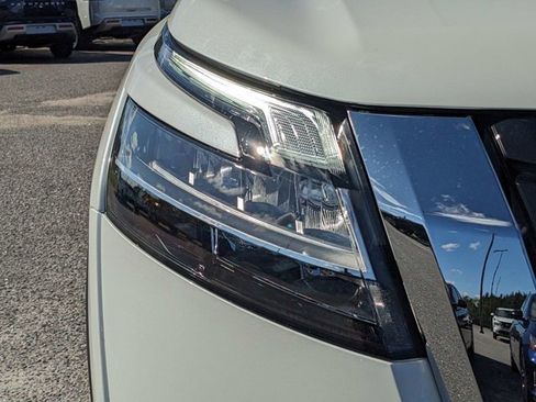 Certified 2024 Nissan Pathfinder Platinum w/ Cargo Package image 10