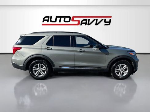 Used 2020 Ford Explorer XLT w/ Comfort Package AWD/4WD image 8