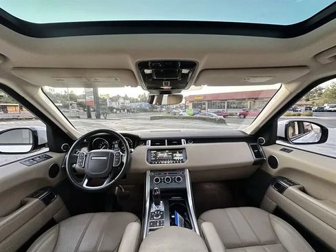 Used 2017 Land Rover Range Rover Sport SE AWD/4WD image 23