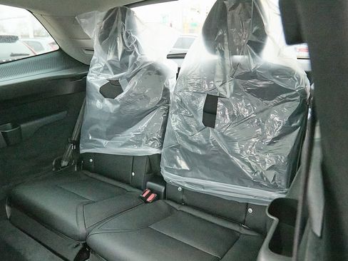 New 2025 Volvo EX90 Ultra image 18