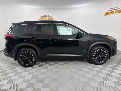 New 2026 Nissan Rogue SV image 8