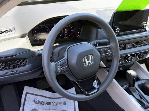 Used 2023 Honda Accord LX image 14