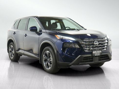 Used 2026 Nissan Rogue SV AWD/4WD image 8