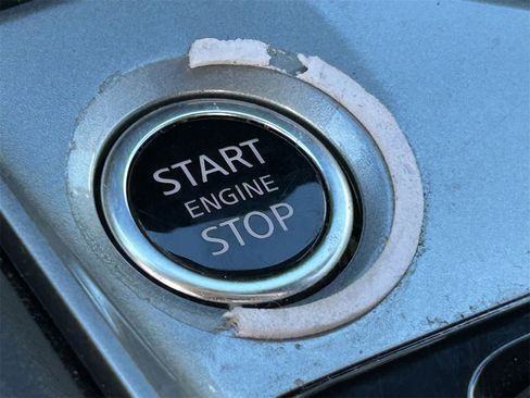 Certified 2023 Nissan Altima 2.5 SR w/ SR Premium Package image 10