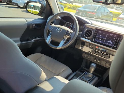 Used 2023 Toyota Tacoma SR5 w/ Technology Package image 14