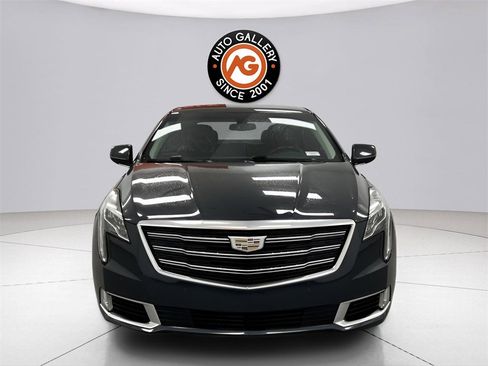 Used 2019 Cadillac XTS Luxury image 2