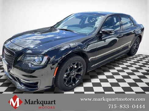 Used 2021 Chrysler 300 Touring L AWD/4WD image 1