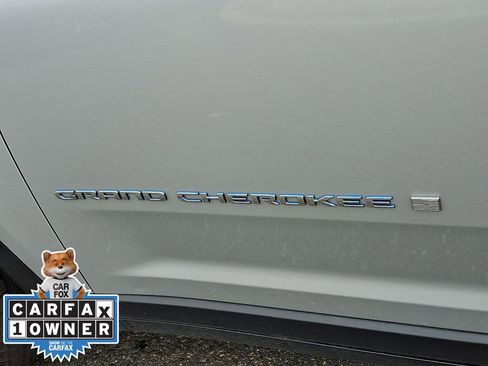 Used 2023 Jeep Grand Cherokee 4WD 4xe image 30