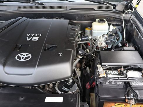 Used 2006 Toyota 4Runner SR5 AWD/4WD image 38