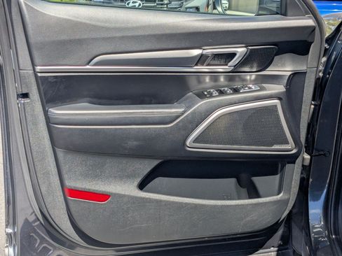 Used 2022 Kia Telluride S AWD/4WD image 14