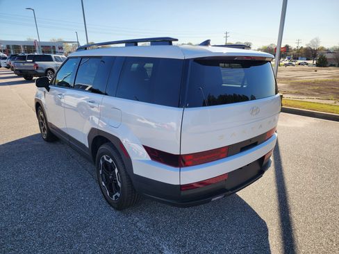 Used 2024 Hyundai Santa Fe SEL image 7