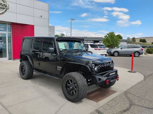 Used 2017 Jeep Wrangler Unlimited Sport w/ Quick Order Package 24S AWD/4WD image 3