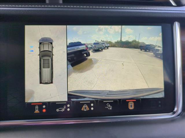 Used 2023 GMC Yukon XL Denali Ultimate AWD/4WD image 14