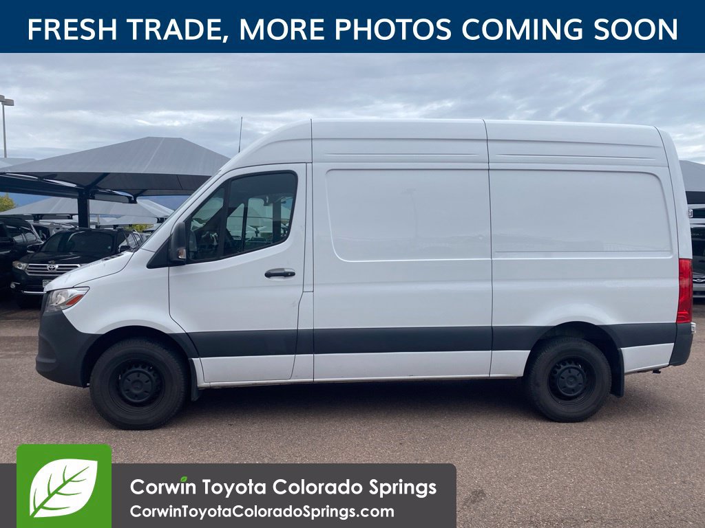Used 2025 Mercedes-Benz Sprinter 2500 image 4