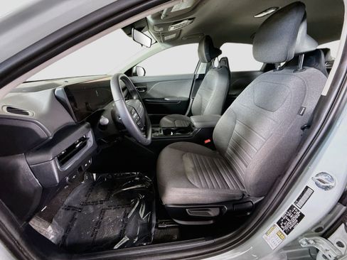 Used 2025 Kia K4 EX FWD image 22