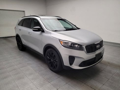 Used 2020 Kia Sorento S FWD image 13
