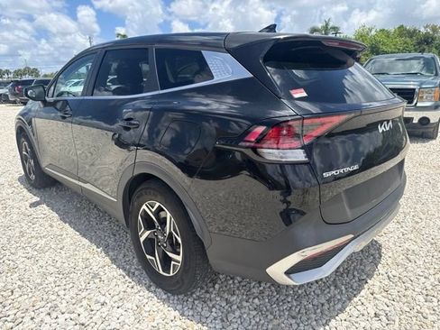Used 2023 Kia Sportage LX FWD image 7